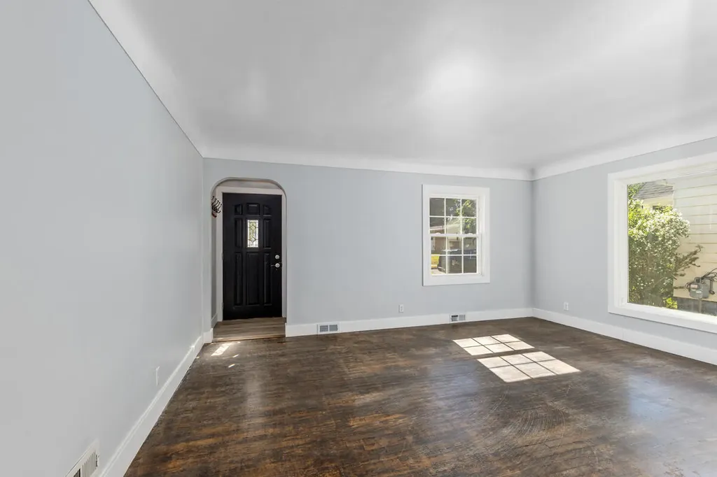 1813 Blandford Avenue SW Wyoming City MI 49519