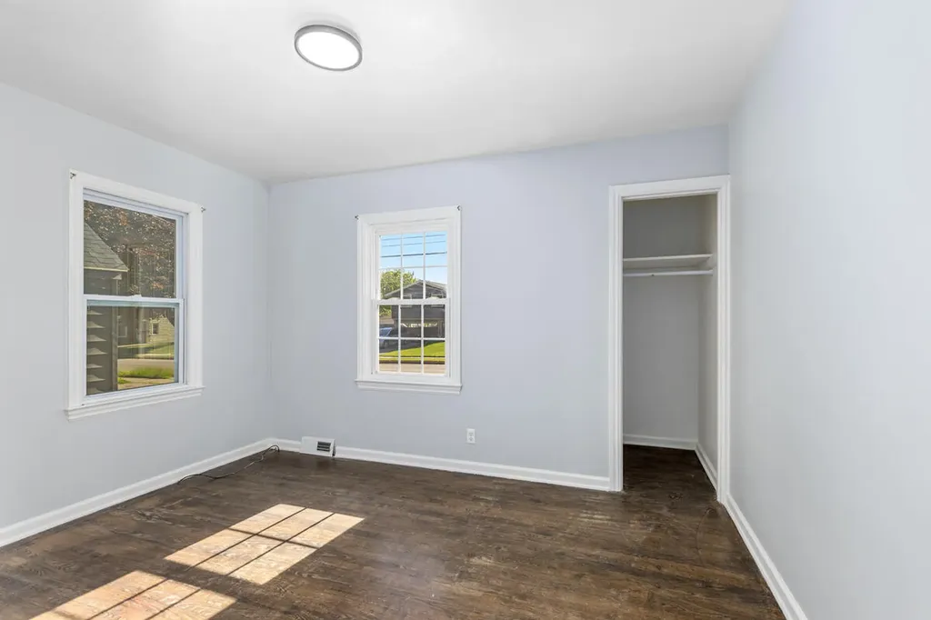 1813 Blandford Avenue SW Wyoming City MI 49519