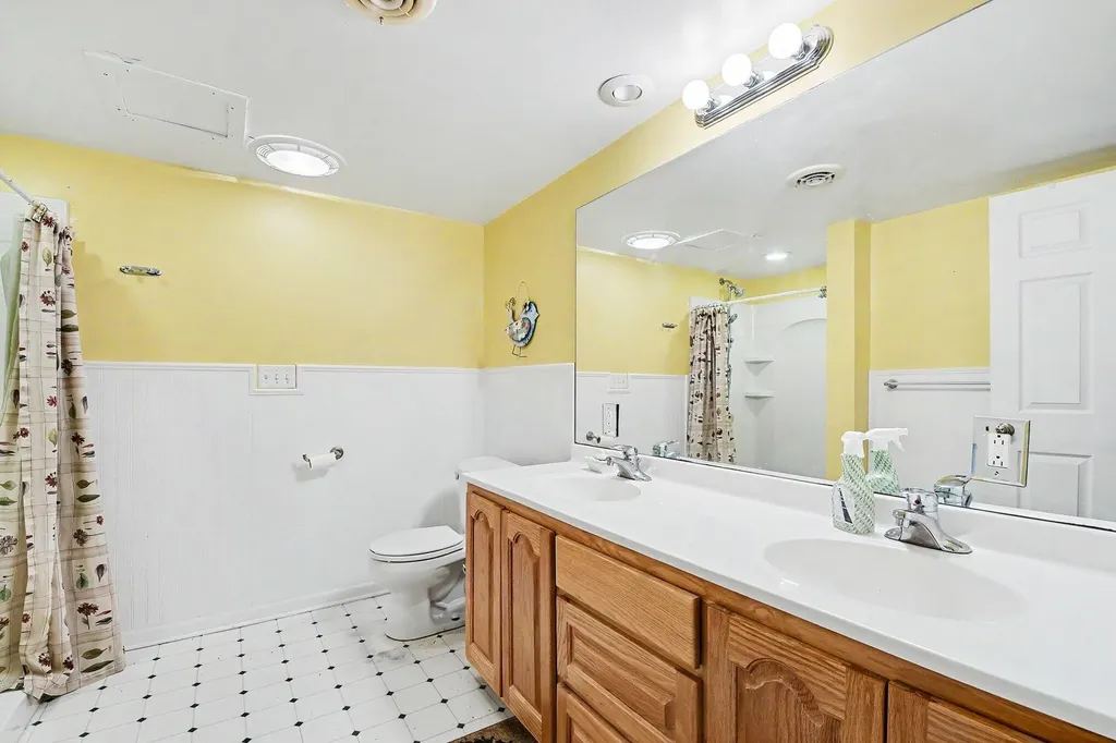 2574 Buttrick Avenue SE Cascade Charter Township MI 49301