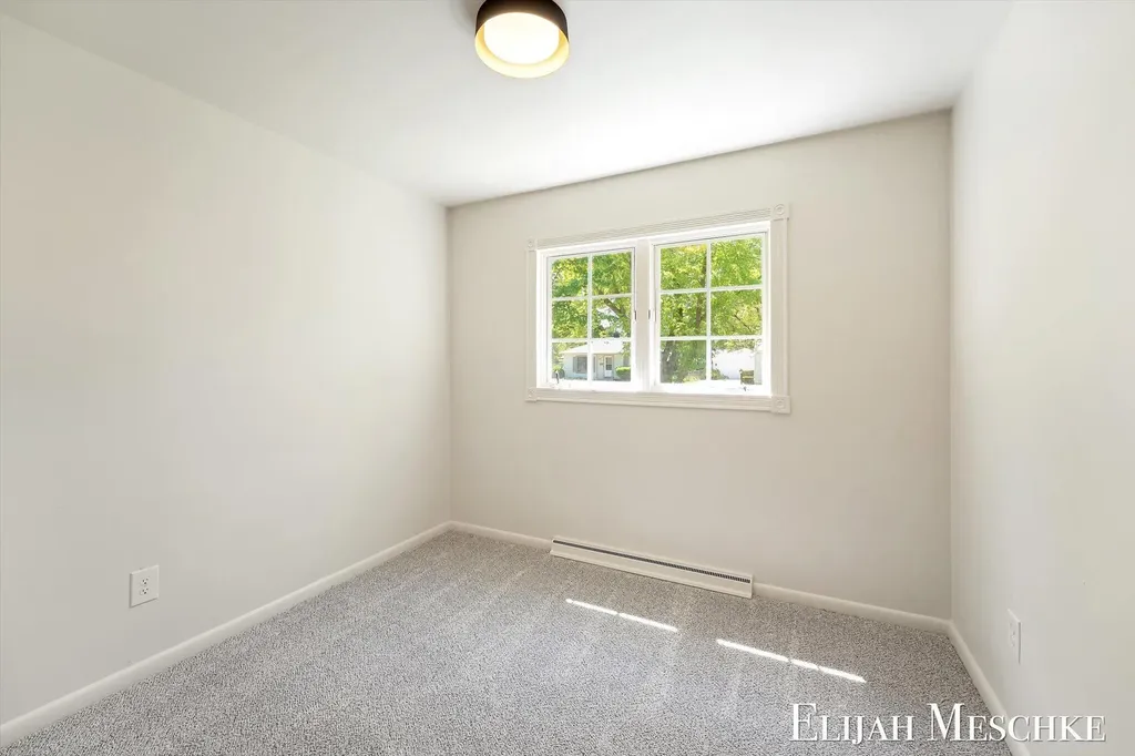 4212 Colby Avenue SW Wyoming City MI 49509