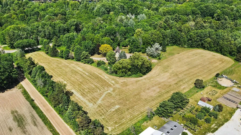 8855 Roosevelt Road Greenwood Township MI 49425