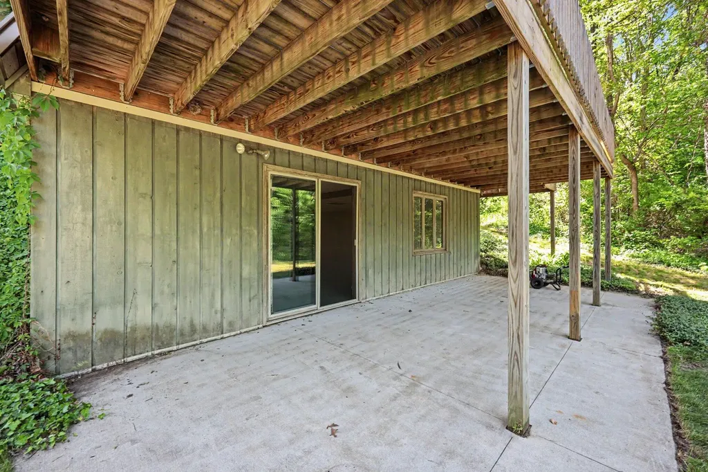8855 Roosevelt Road Greenwood Township MI 49425