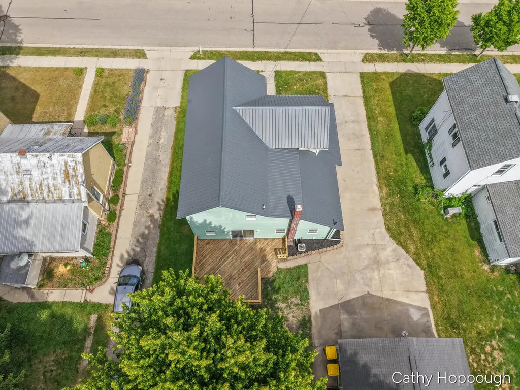 641 N Jackson Street Ionia City MI 48846