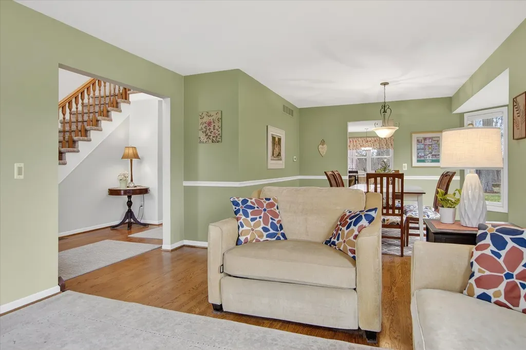 546 Parkland Drive Rochester Hills City MI 48307