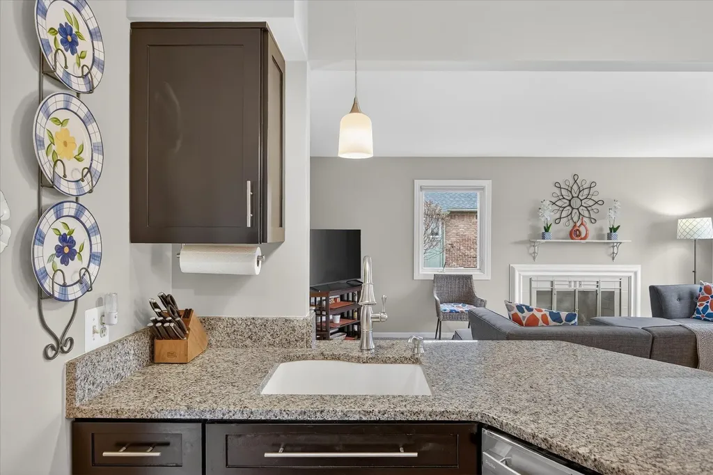 546 Parkland Drive Rochester Hills City MI 48307