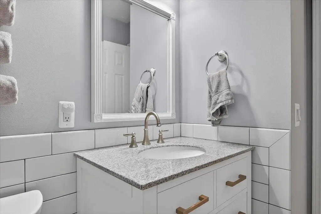 546 Parkland Drive Rochester Hills City MI 48307