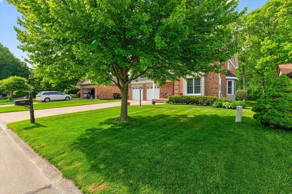 546 Parkland Drive Rochester Hills City MI 48307