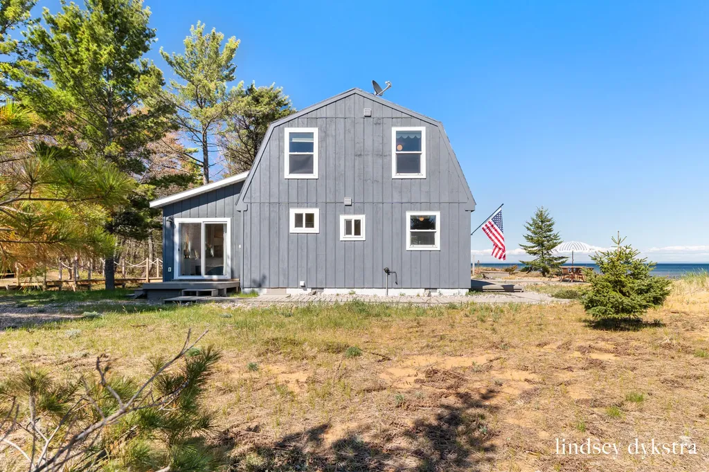 15718 N Blueberry Lane Whitefish Township MI 49768