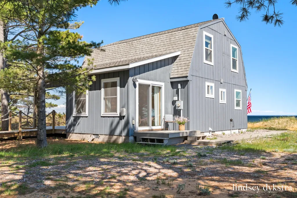 15718 N Blueberry Lane Whitefish Township MI 49768