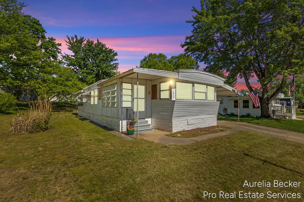 5720 Manistee Drive NE Plainfield Charter Township MI 49306
