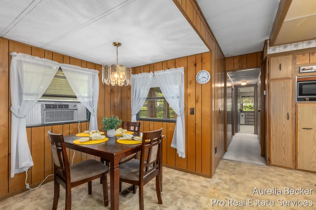 5720 Manistee Drive NE Plainfield Charter Township MI 49306