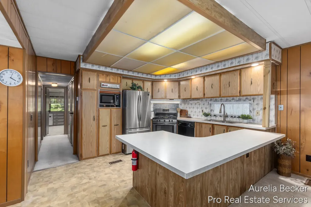 5720 Manistee Drive NE Plainfield Charter Township MI 49306