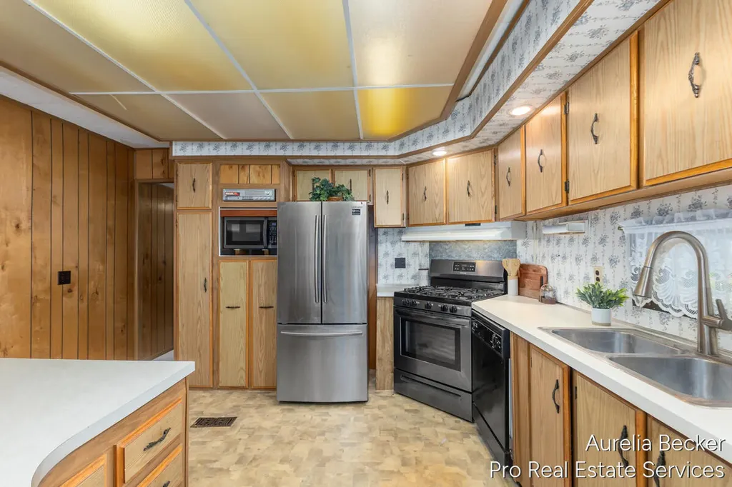 5720 Manistee Drive NE Plainfield Charter Township MI 49306