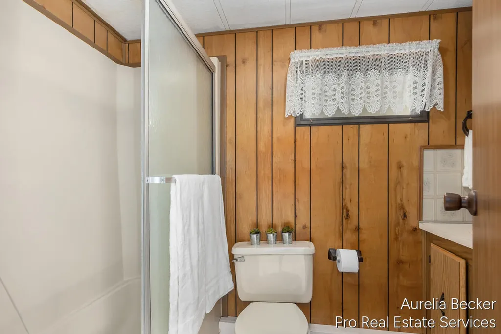 5720 Manistee Drive NE Plainfield Charter Township MI 49306