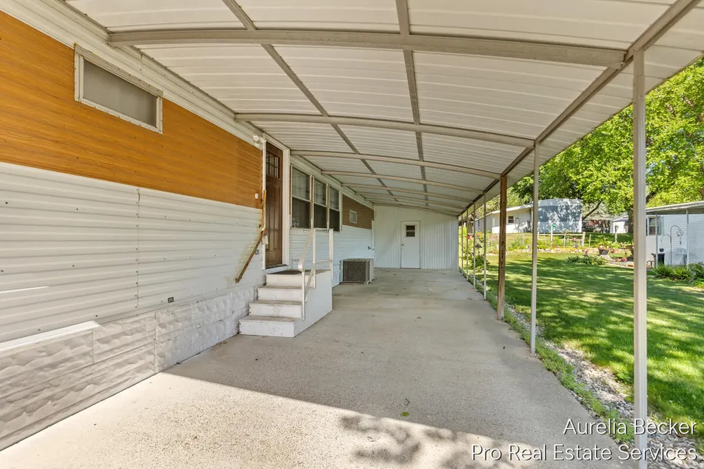 5720 Manistee Drive NE Plainfield Charter Township MI 49306