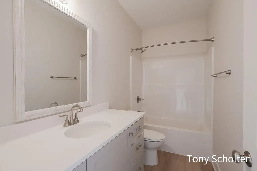 6315 Blendon Woods Drive Blendon Township MI 49426