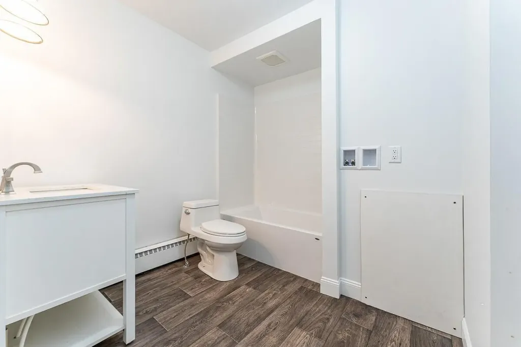 543 Leonard Street NE Grand Rapids City MI 49503