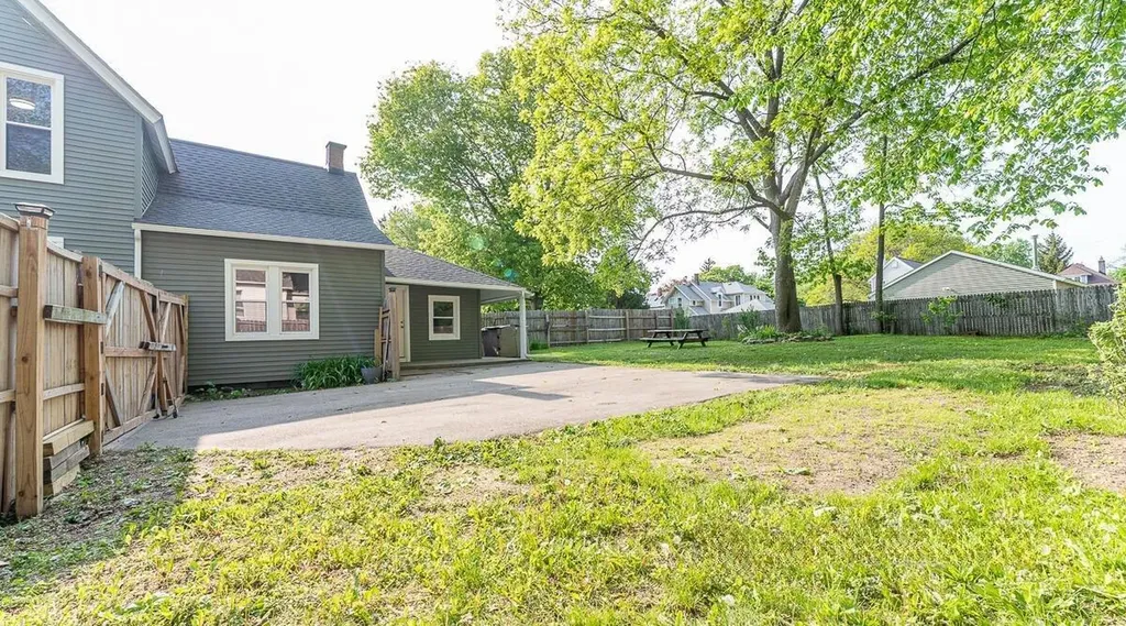 543 Leonard Street NE Grand Rapids City MI 49503