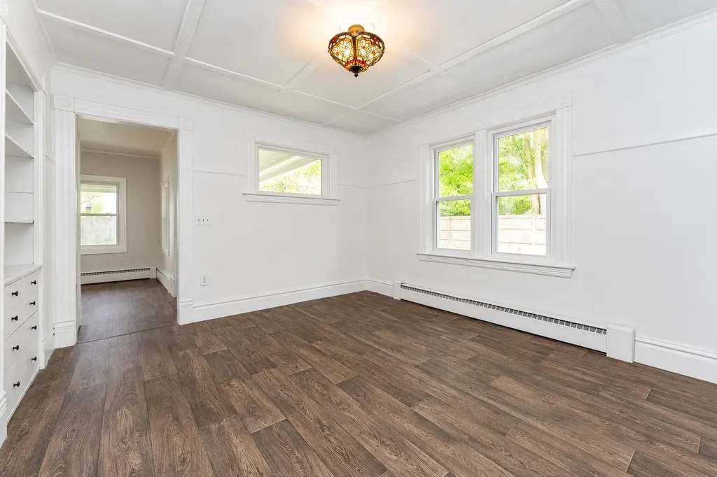 543 Leonard Street NE Grand Rapids City MI 49503