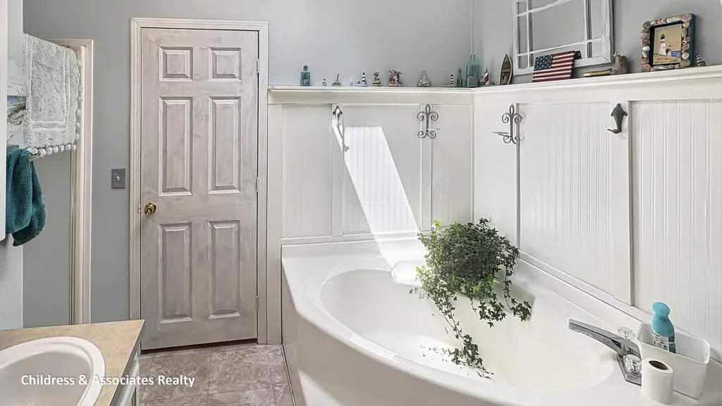 13675 Iris Lane Cedar Springs City MI 49319