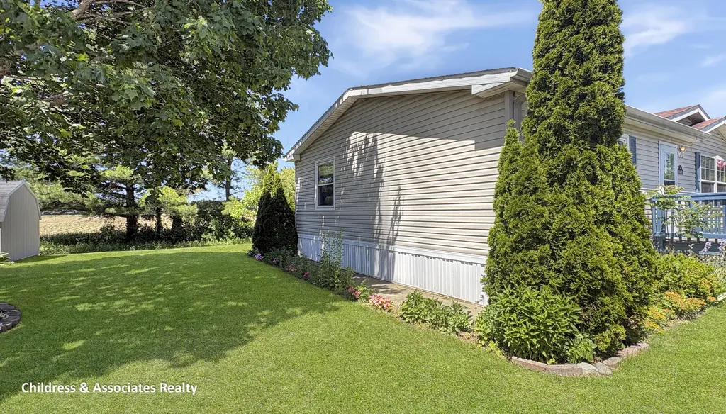 13675 Iris Lane Cedar Springs City MI 49319