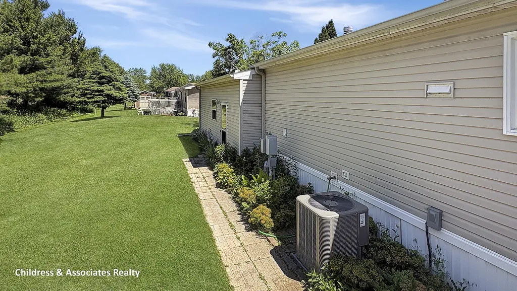 13675 Iris Lane Cedar Springs City MI 49319