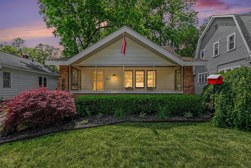 1815 Nelson Avenue SE Grand Rapids City MI 49507