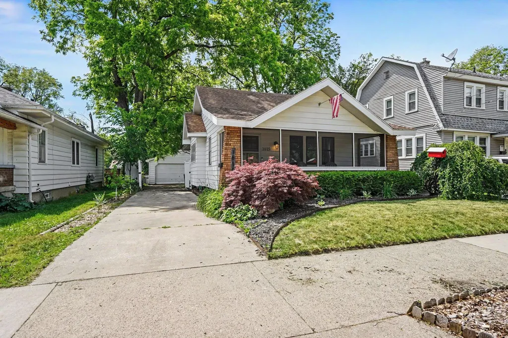 1815 Nelson Avenue SE Grand Rapids City MI 49507