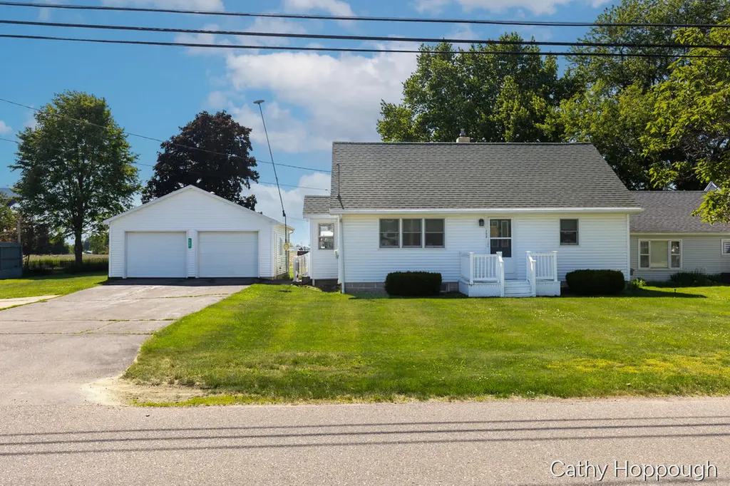785 Washington Boulevard Lake Odessa Village MI 48849