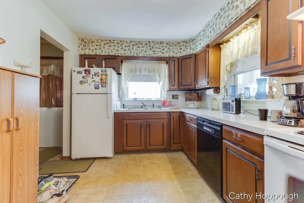 785 Washington Boulevard Lake Odessa Village MI 48849