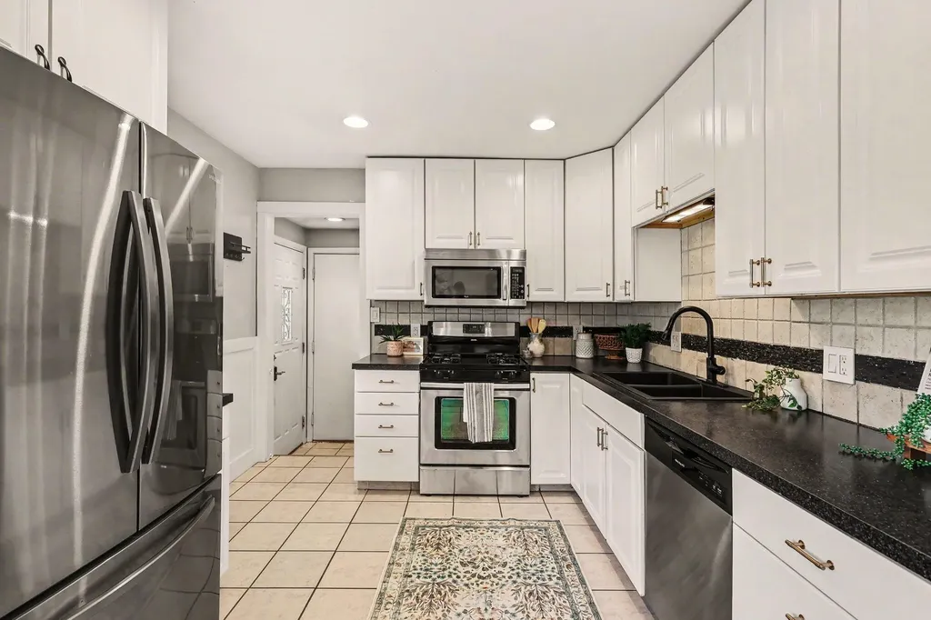 7407 Glendora Avenue Georgetown Charter Township MI 49428