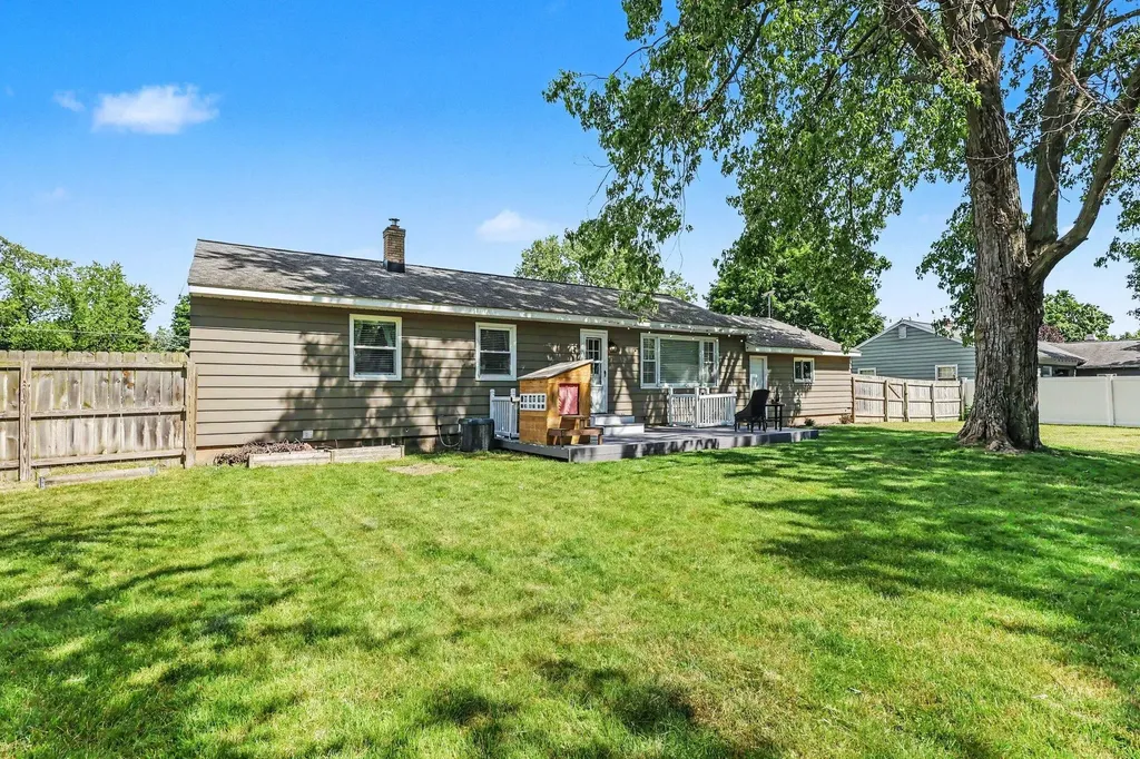 7407 Glendora Avenue Georgetown Charter Township MI 49428
