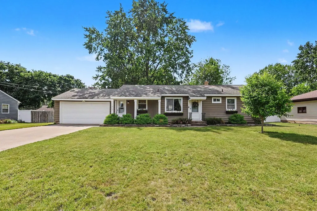 7407 Glendora Avenue Georgetown Charter Township MI 49428