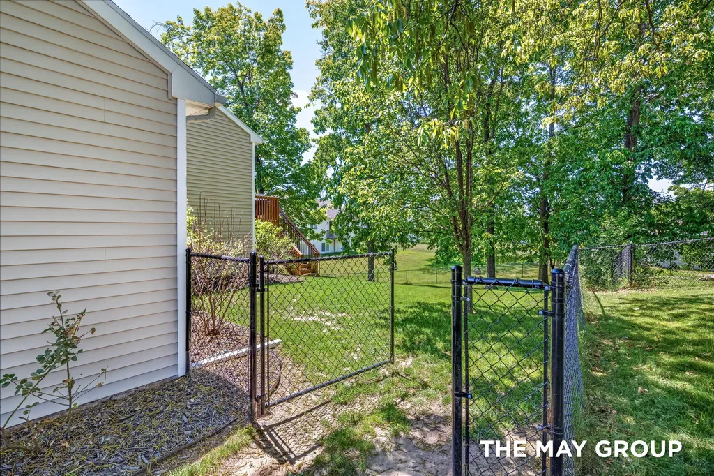 1641 Hamlet Drive Lowell Charter Township MI 49331