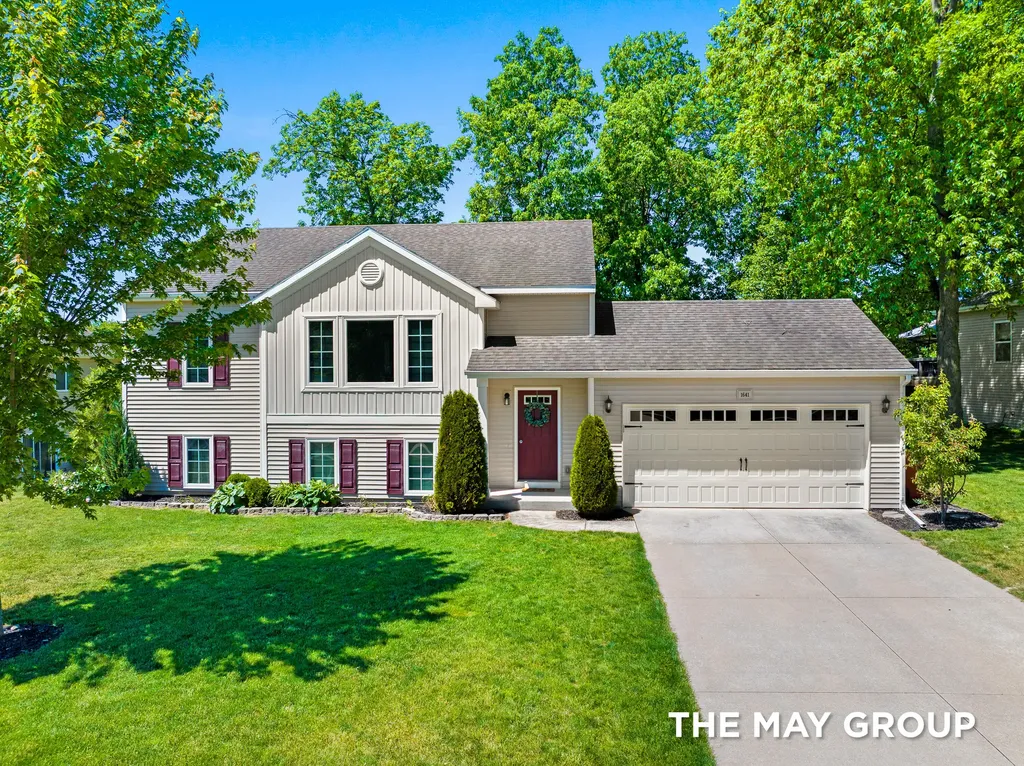 1641 Hamlet Drive Lowell Charter Township MI 49331