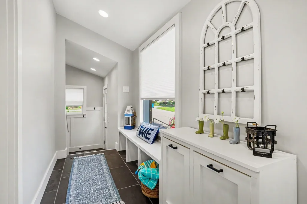 2329 Schimperle Drive NE Grand Rapids Charter Township MI 49525