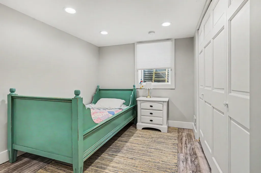 2329 Schimperle Drive NE Grand Rapids Charter Township MI 49525