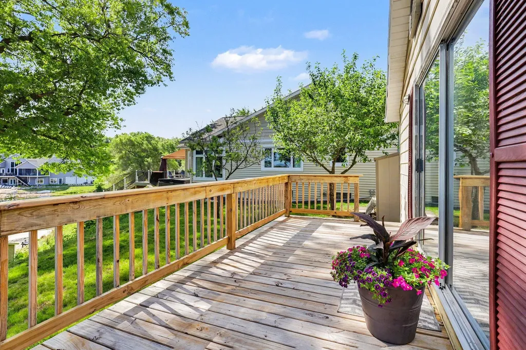2329 Schimperle Drive NE Grand Rapids Charter Township MI 49525