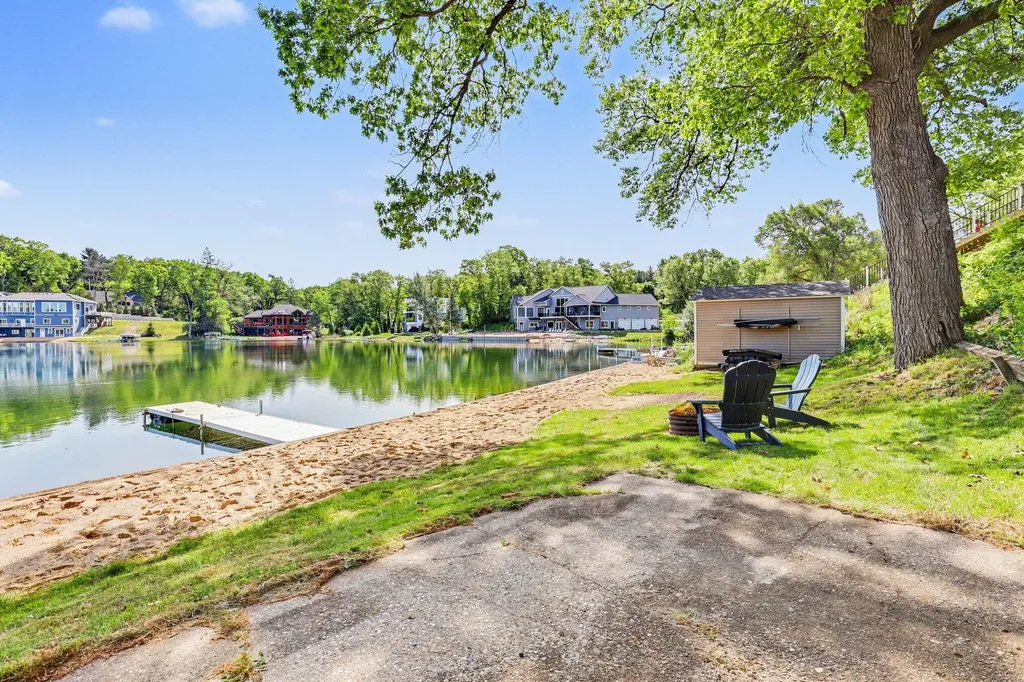 2329 Schimperle Drive NE Grand Rapids Charter Township MI 49525