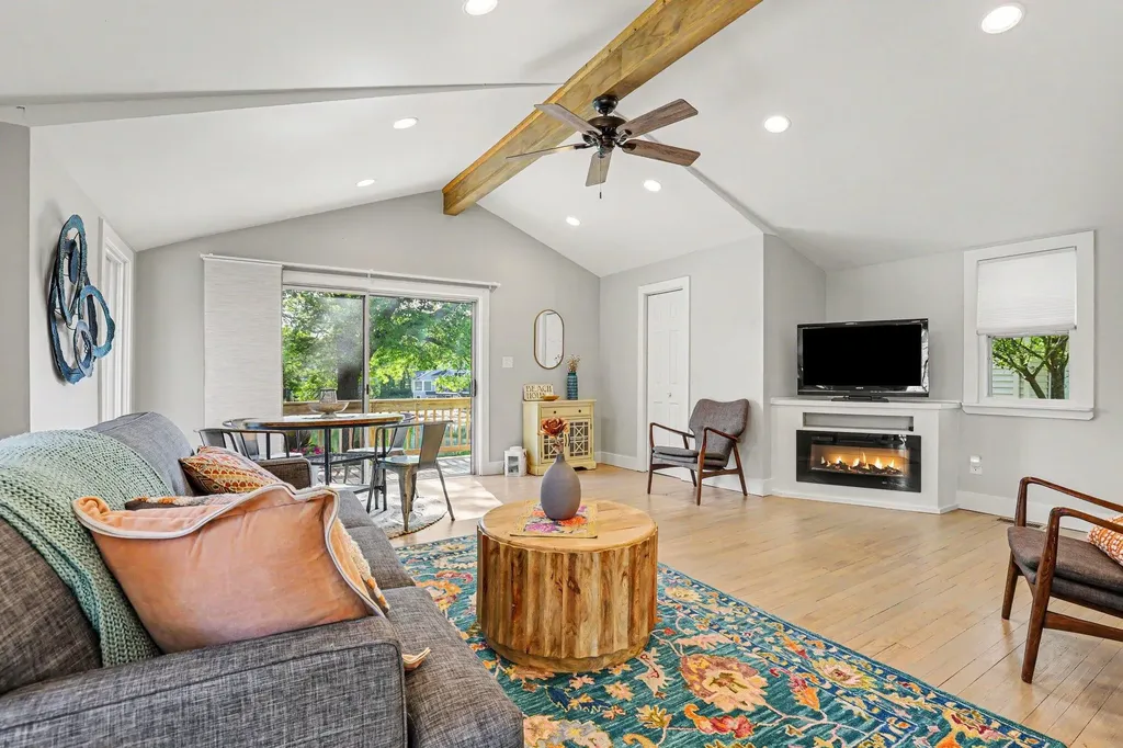 2329 Schimperle Drive NE Grand Rapids Charter Township MI 49525
