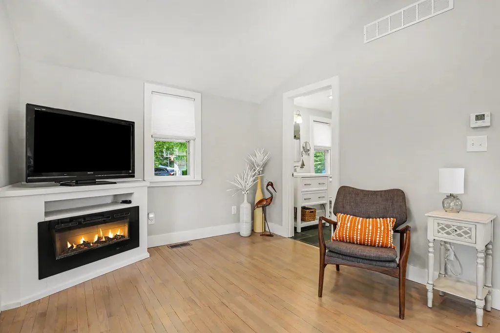 2329 Schimperle Drive NE Grand Rapids Charter Township MI 49525