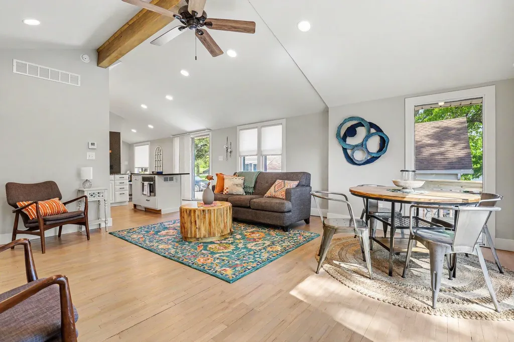 2329 Schimperle Drive NE Grand Rapids Charter Township MI 49525