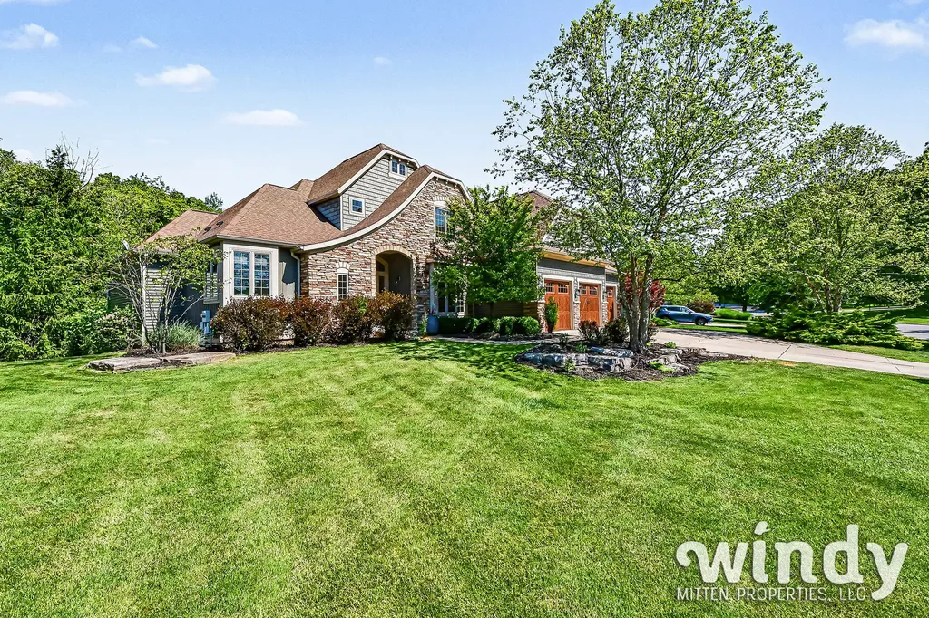1330 Glen Ellyn Drive SE Cascade Charter Township MI 49546