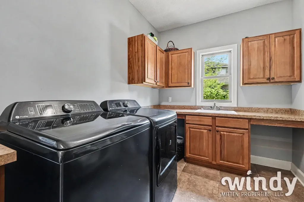 1330 Glen Ellyn Drive SE Cascade Charter Township MI 49546