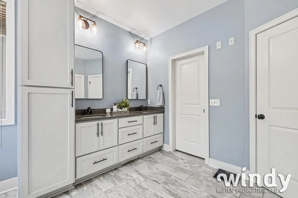 1330 Glen Ellyn Drive SE Cascade Charter Township MI 49546
