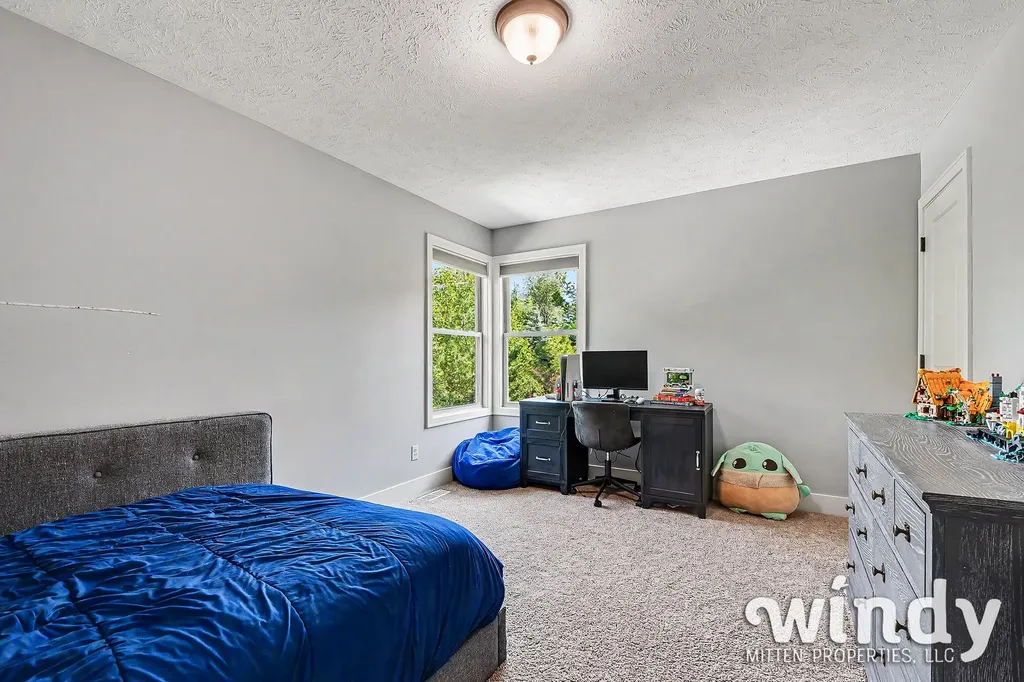 1330 Glen Ellyn Drive SE Cascade Charter Township MI 49546
