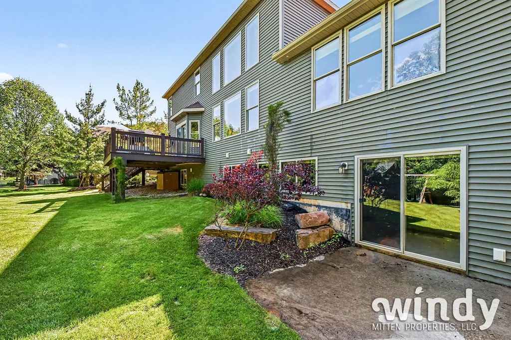 1330 Glen Ellyn Drive SE Cascade Charter Township MI 49546