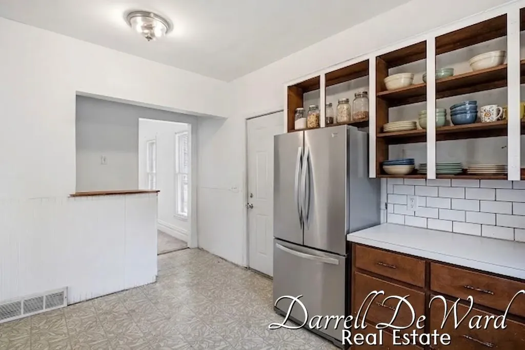 120 Cherry Street Freeport Village MI 49325