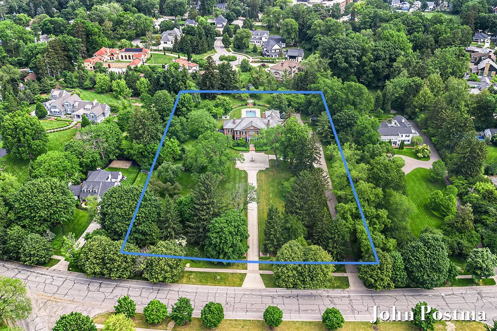 1995 San Lu Rae Drive SE East Grand Rapids City MI 49506