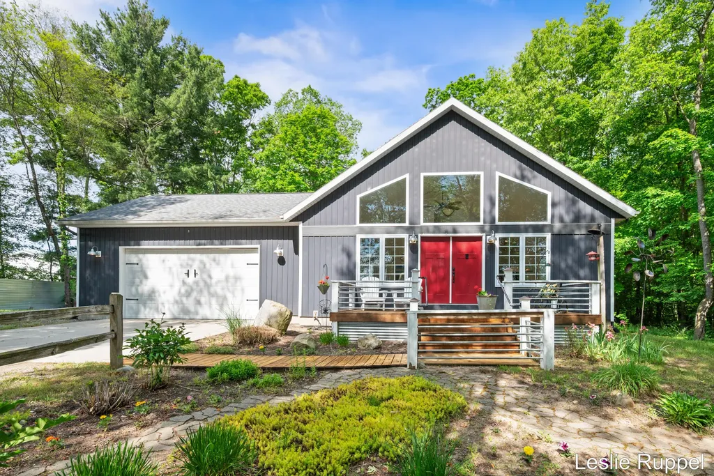 13015 Ritchie Avenue NE Courtland Township MI 49319